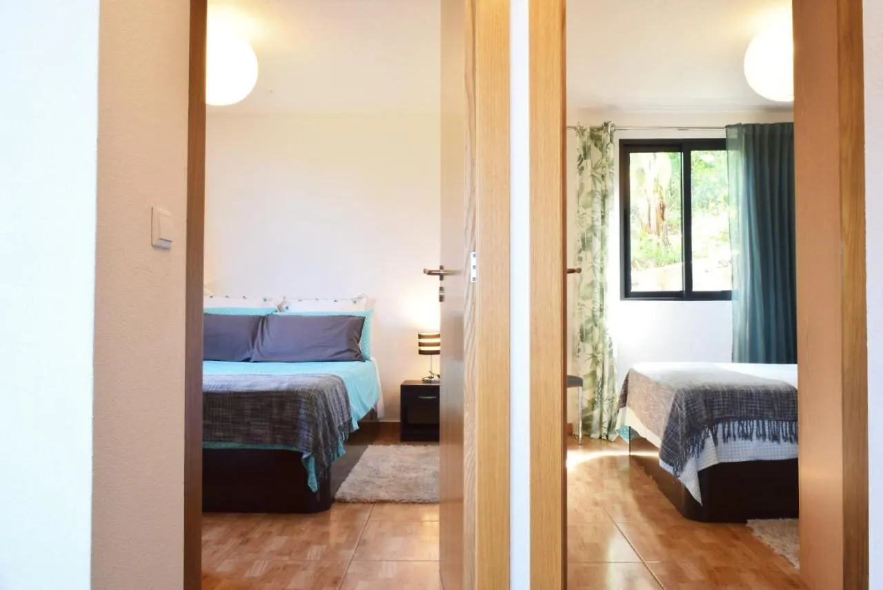 Casa Calhau Da Lapa, A Home In Madeira Campanário